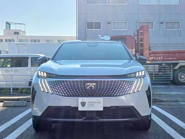 Peugeot PEUGEOT 3008 GT　ハイブリッド　アルカンターラ photo 2