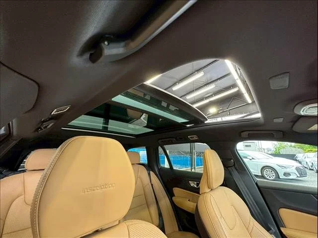 Volvo VOLVO V60 T5　インスクリプション photo 3
