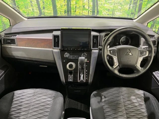 Mitsubishi DELICA D:5 4WD G　パワーパッケージ photo 2