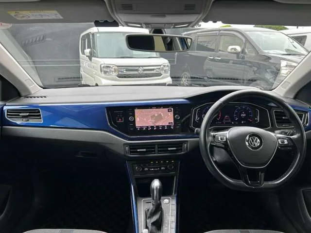 Volkswagen VOLKSWAGEN POLO TSI　ハイライン photo 2