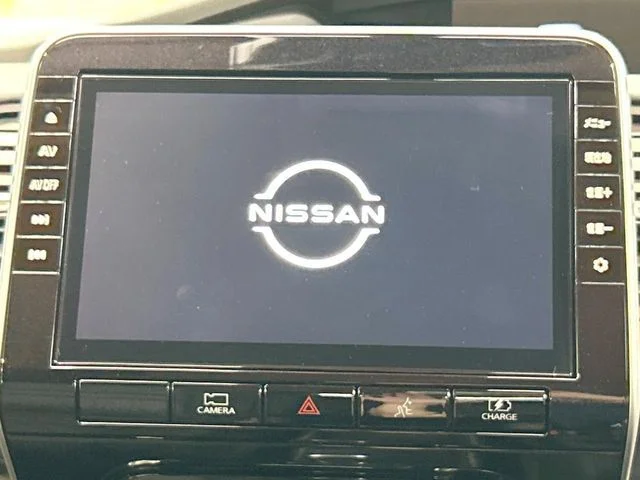 Nissan SERENA WG e−POWER　ハイウェイスター　V photo 3