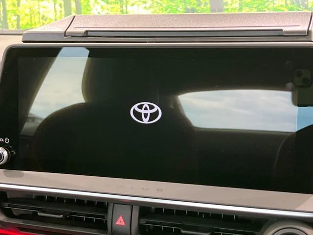 Toyota PRIUS Z photo 3