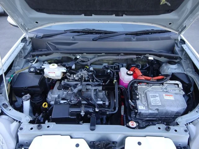 Toyota PROBOX van HYBRID GL photo 4