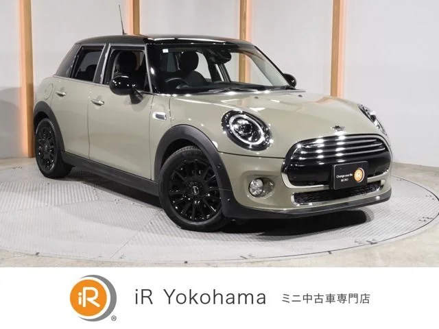 Bmw MINI COOPER 5DOOR ベースグレード 2019