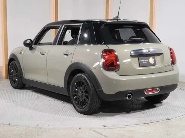 Bmw MINI COOPER 5DOOR ベースグレード photo 2
