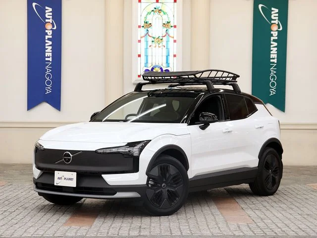 Volvo VOLVO EX30 CROSS COUNTRY ウルトラ　ツインモーター　パフォーマンス 2025