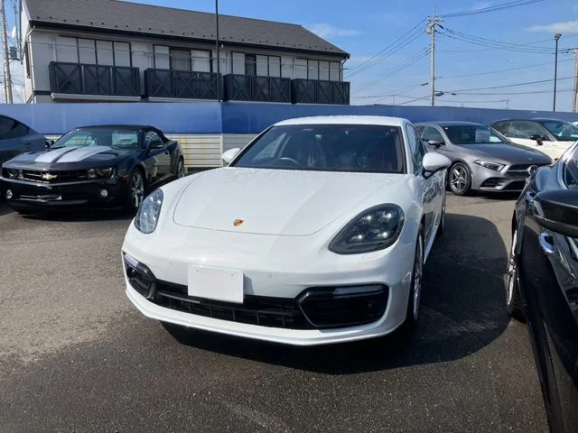 Porsche PORSCHE PANAMERA ベースグレード 2019