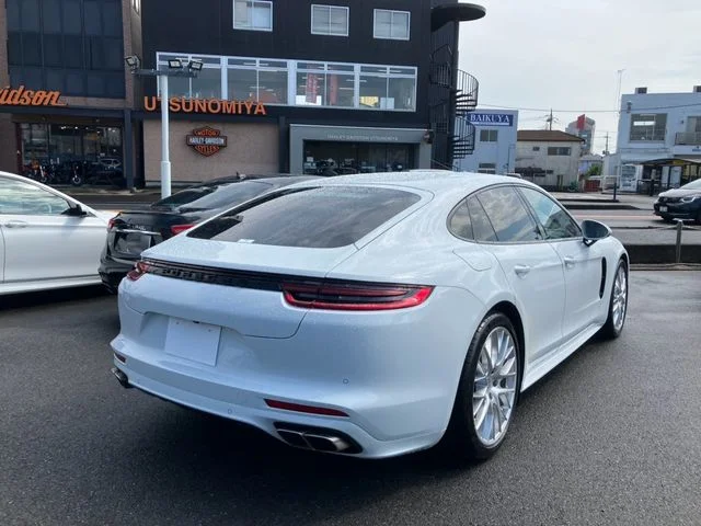 Porsche PORSCHE PANAMERA ベースグレード photo 4