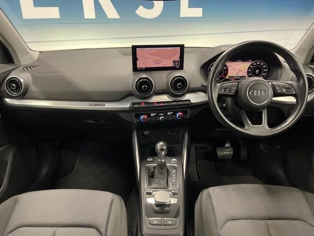 Audi AUDI Q2 30　TFSI　スポーツ photo 2