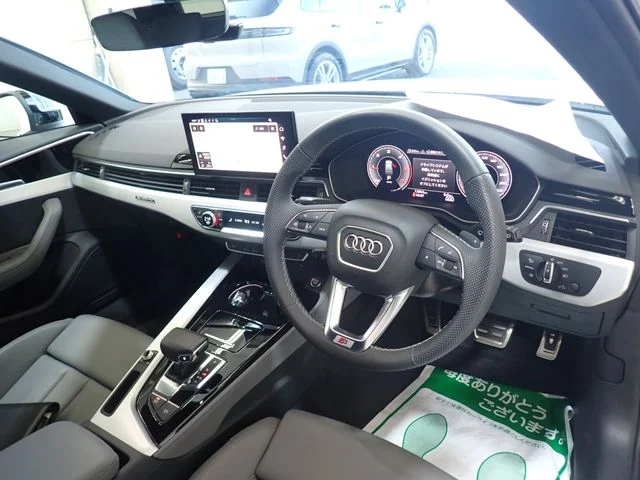 Audi AUDI A4 AVANT Sライン　コンペティションプラス photo 2