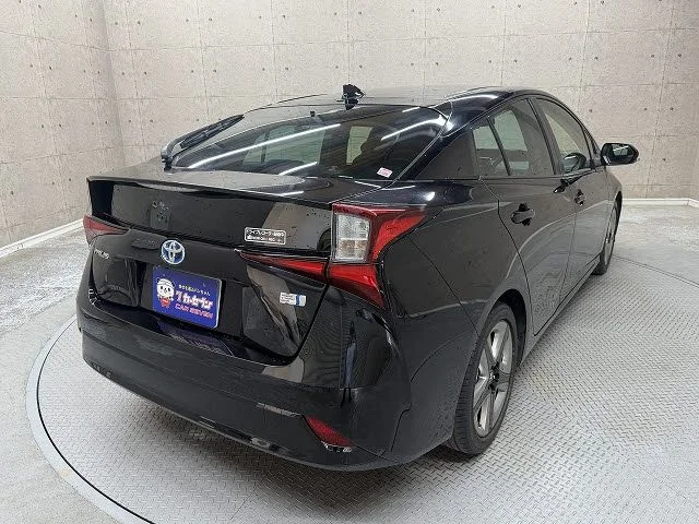 Toyota PRIUS S　ツーリングセレクション photo 4