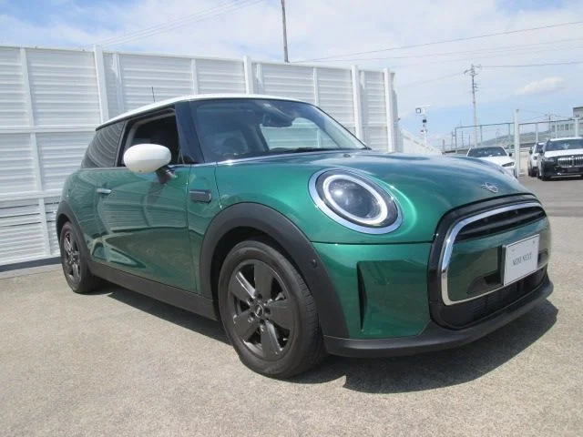 Bmw MINI COOPER D プレミアムプラスライン photo 3