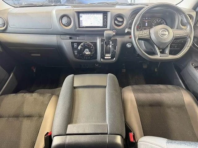 Nissan CARAVAN van 2WD グランドプレミアムGX　低床　ロング photo 2