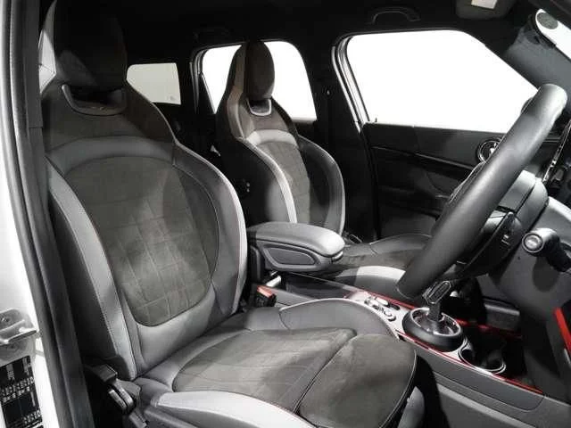 Bmw MINI CROSSOVER ジョンクーパーワークス photo 4