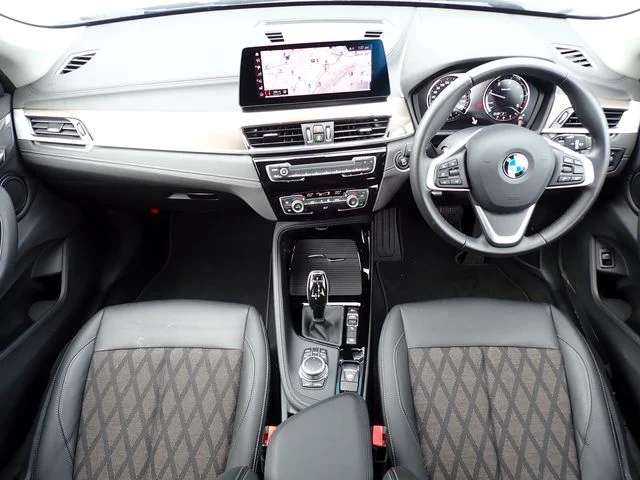 Bmw BMW X1 xDrive18d　xライン photo 2