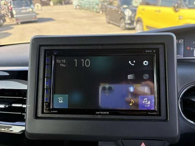 Honda N BOX CUSTOM L photo 3