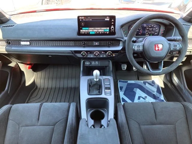 Honda CIVIC hatchback タイプR　レーシングブラックパッケージ photo 2