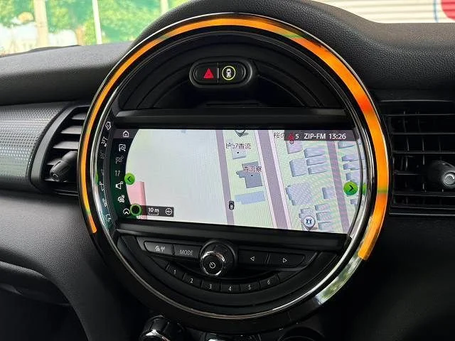 Bmw MINI COOPER D 5DOOR ベースグレード photo 3