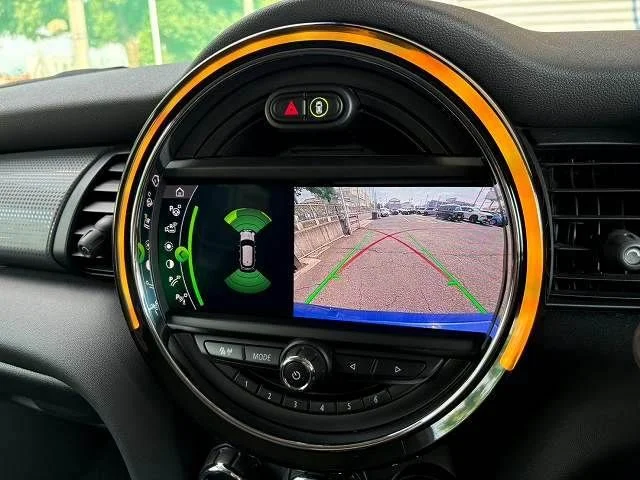 Bmw MINI COOPER D 5DOOR ベースグレード photo 4