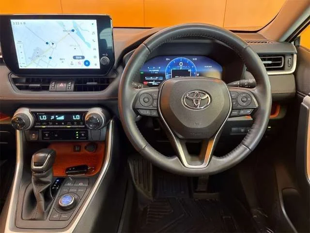 Toyota RAV4 4WD アドベンチャー photo 2