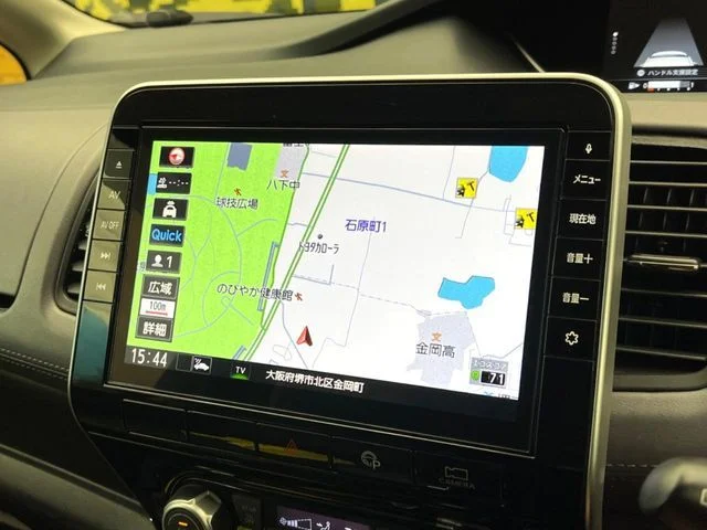 Nissan SERENA S-HYBRID ハイウェイスター　V photo 4
