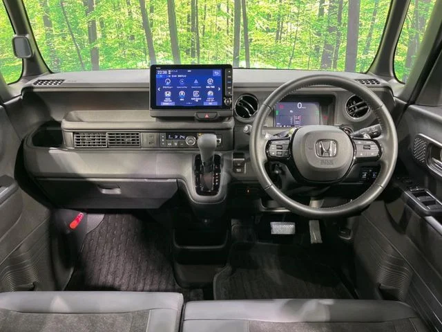 Honda N BOX CUSTOM ターボ photo 2
