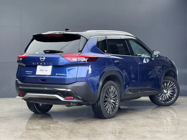 Nissan X-TRAIL HYBRID 4WD オーテックe−4ORCE　アドバンスドP photo 2