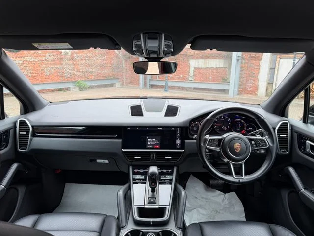 Porsche PORSCHE Cayenne ベースグレード photo 2