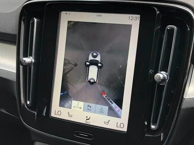 Volvo VOLVO XC40 B4　モメンタム photo 4
