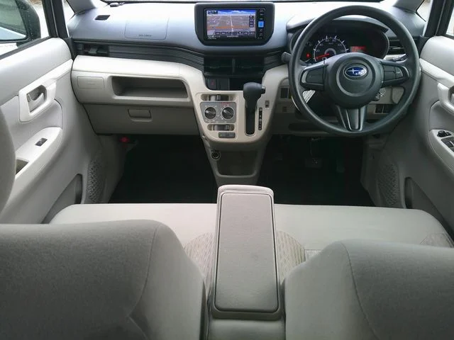Subaru STELLA 4WD L photo 2