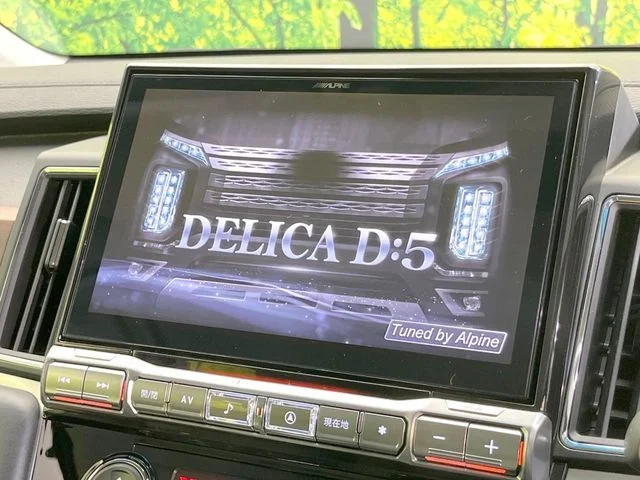 Mitsubishi DELICA D:5 4WD P photo 3
