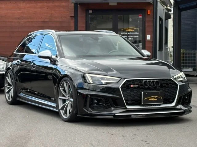 Audi AUDI RS4 AVANT ベースグレード photo 3