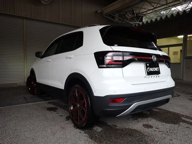 Volkswagen VOLKSWAGEN T-Cross TSI　1st　プラス photo 3