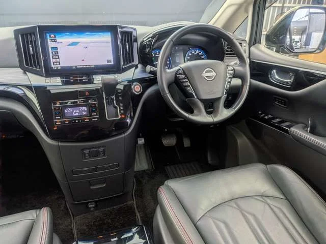 Nissan ELGRAND 250Hスタープレミアム　アーバンクロム photo 4