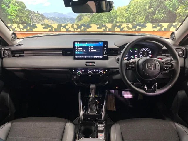 Honda VEZEL e:HEV Z photo 2