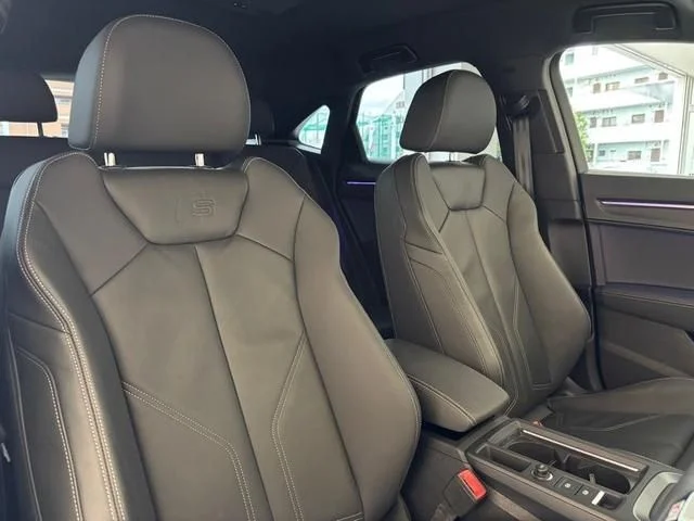 Audi AUDI Q3 SPORTBACK 35　TFSI　Sライン photo 4