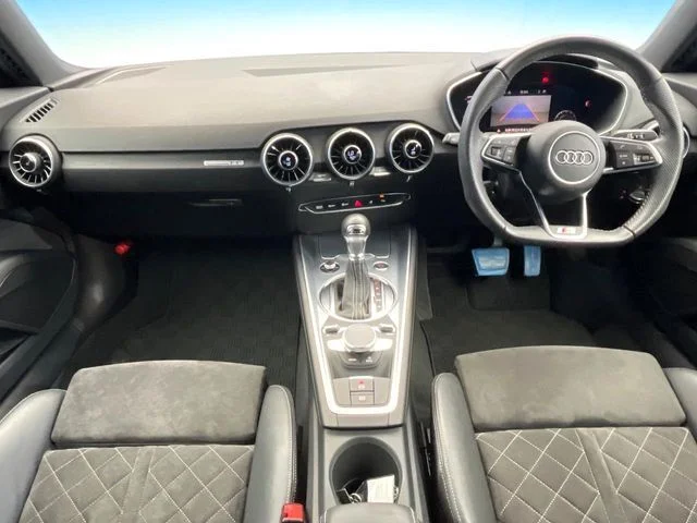 Audi AUDI TT coupe 40　TFSI　Sラインパッケージ photo 2