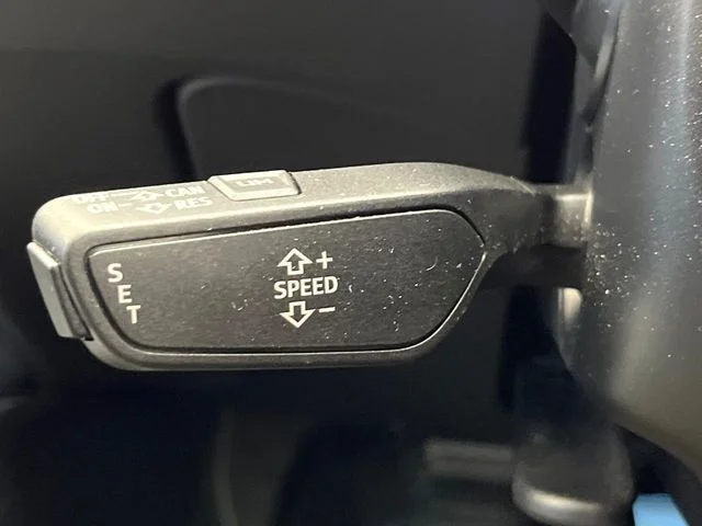 Audi AUDI TT coupe 40　TFSI　Sラインパッケージ photo 4