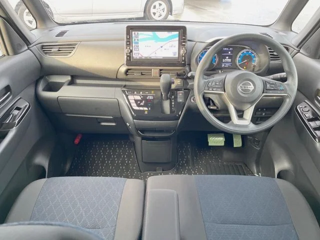 Nissan ROOX ハイウェイスターX　プロパイロットEd photo 2