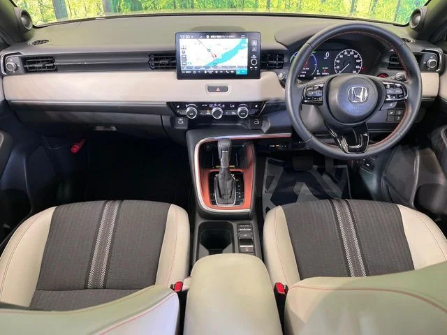 Honda VEZEL e:HEV プレイ photo 2