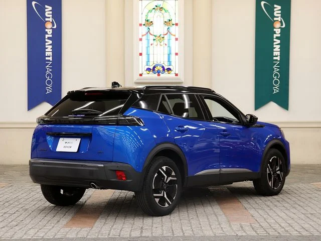 Peugeot PEUGEOT 2008 GT　ブルーHDi photo 3