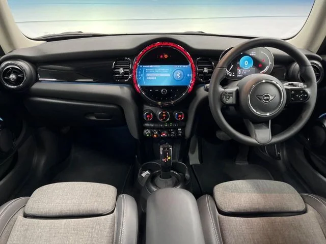 Bmw MINI COOPER ベースグレード photo 2