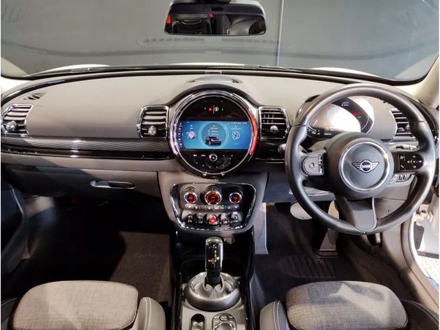 Bmw MINI COOPER D CLUBMAN プレミアムプラスライン photo 2