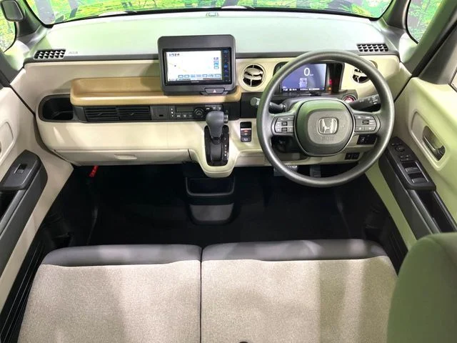 Honda N BOX ベースグレード photo 3