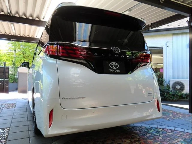 Toyota ALPHARD hybrid 4WD エグゼクティブラウンジE−Four photo 2