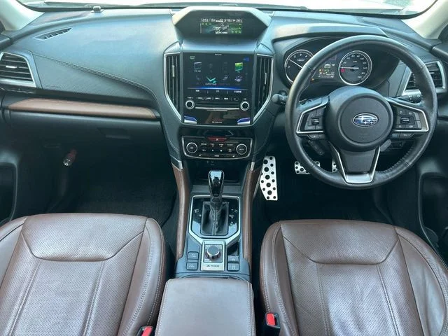 Subaru FORESTER アドバンス photo 2