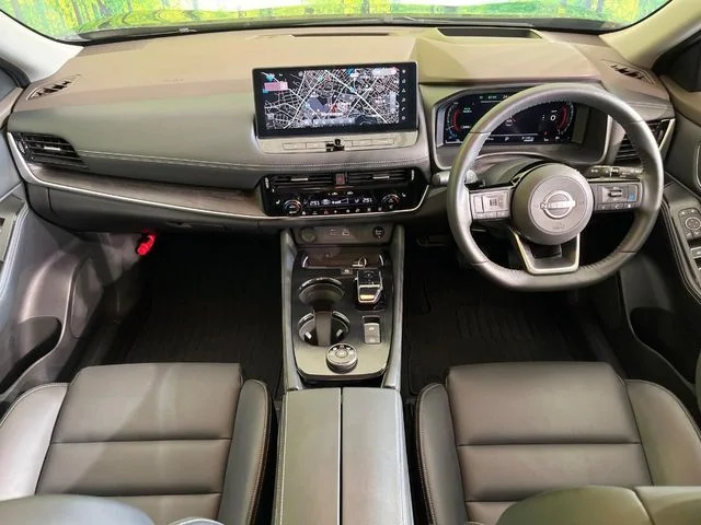Nissan X-TRAIL HYBRID 4WD G　e−4ORCE photo 2
