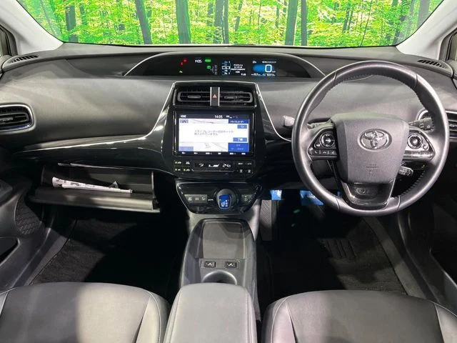 Toyota PRIUS S　ツーリングセレクション photo 2