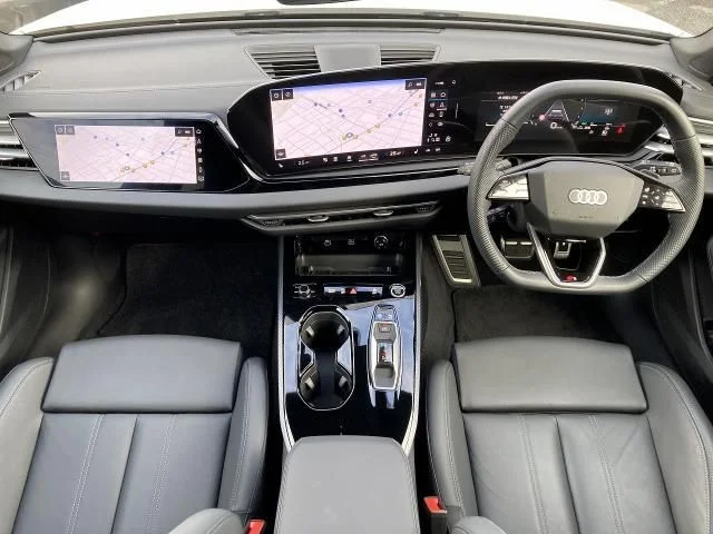 Audi AUDI A5 AVANT TFSI　クワトロ　Sライン photo 2