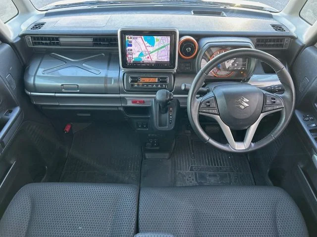 Suzuki Spacia GEAR ハイブリッドXZ photo 2
